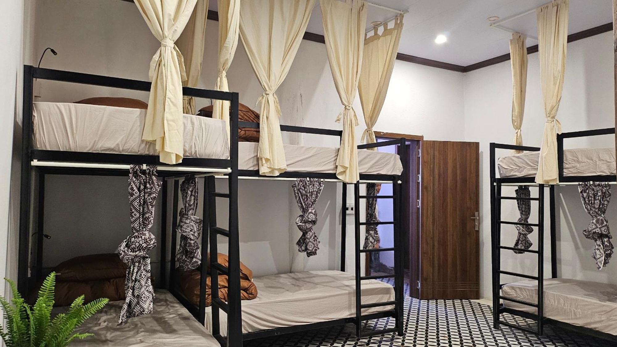 Goc Homestay & Cocktail Bar In Moc Chau Night Market Екстериор снимка